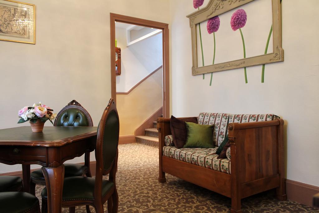 California Hotel
