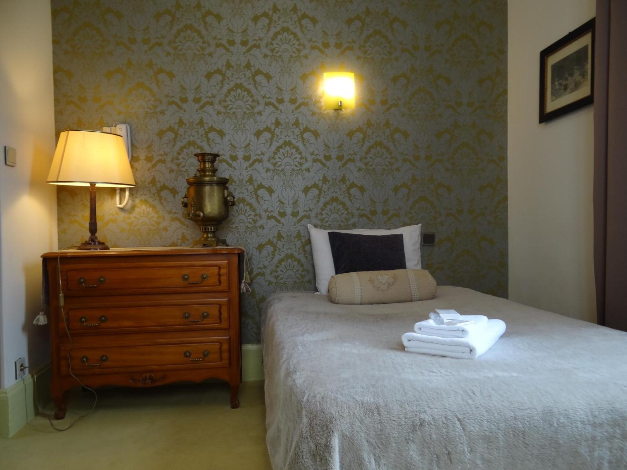 Hotel California Vichy